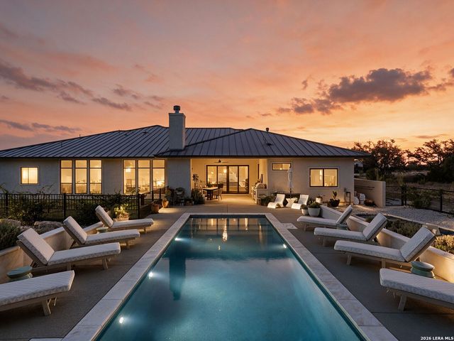 10522 Kendall Cyn, San Antonio, TX 78255