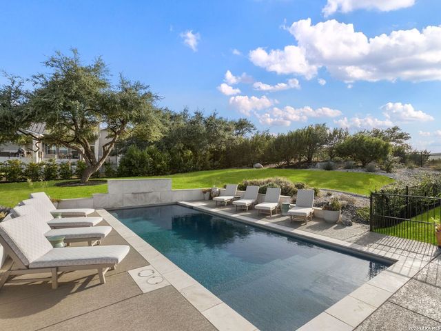 10522 Kendall Cyn, San Antonio, TX 78255