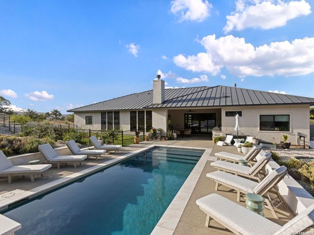 10522 Kendall Cyn, San Antonio, TX 78255