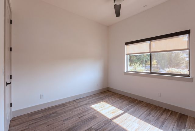 10522 Kendall Cyn, San Antonio, TX 78255