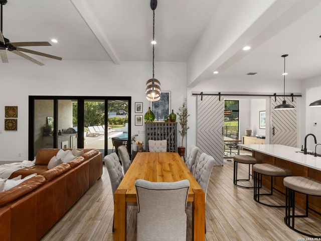10522 Kendall Cyn, San Antonio, TX 78255
