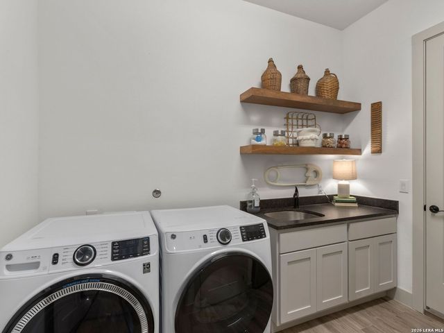 10522 Kendall Cyn, San Antonio, TX 78255