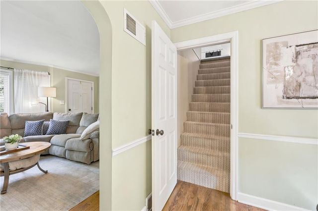 5608 Roeland Drive, Roeland Park, KS 66205
