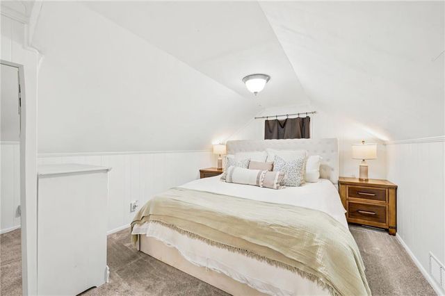 5608 Roeland Drive, Roeland Park, KS 66205