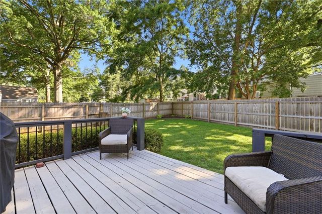 5608 Roeland Drive, Roeland Park, KS 66205