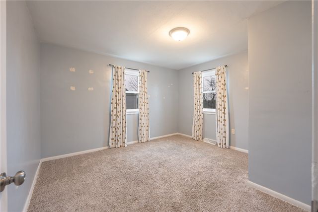 106 Kingston St, Unity Twp, PA 15650