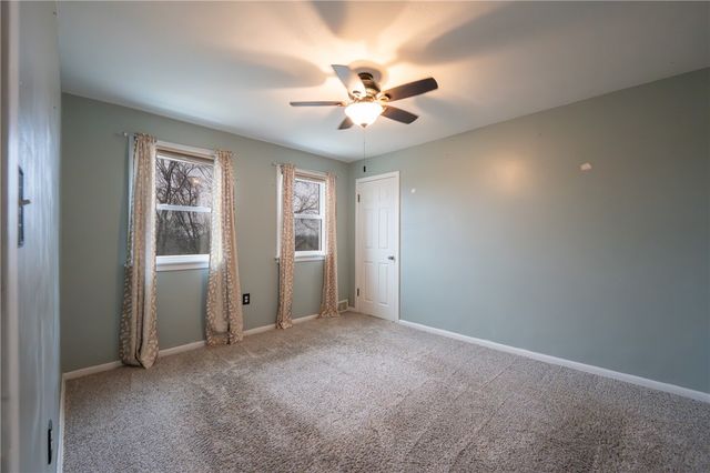 106 Kingston St, Unity Twp, PA 15650