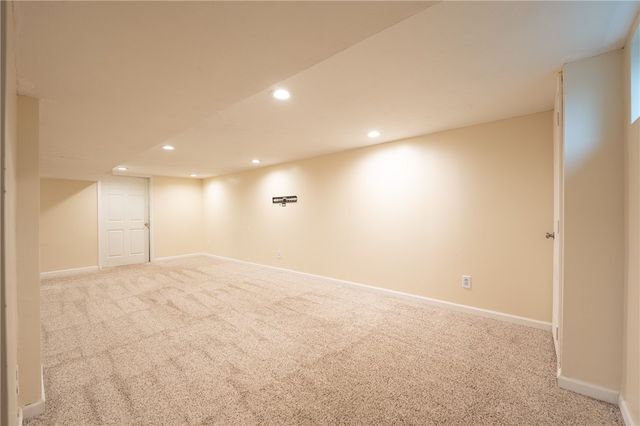 106 Kingston St, Unity Twp, PA 15650