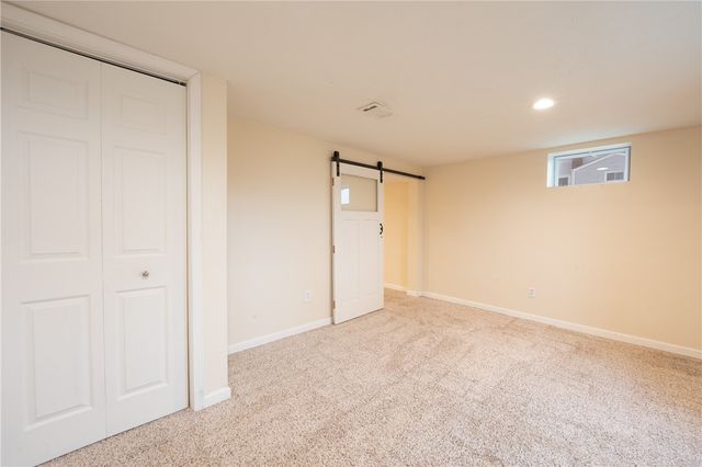 106 Kingston St, Unity Twp, PA 15650