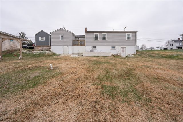 106 Kingston St, Unity Twp, PA 15650