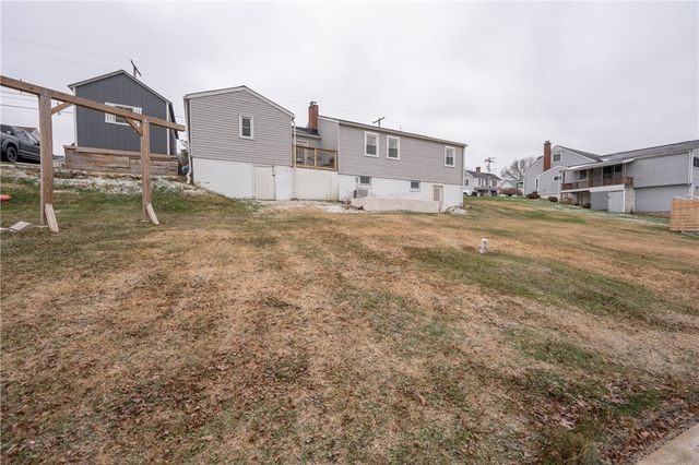 106 Kingston St, Unity Twp, PA 15650