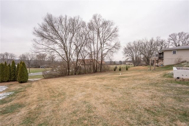 106 Kingston St, Unity Twp, PA 15650