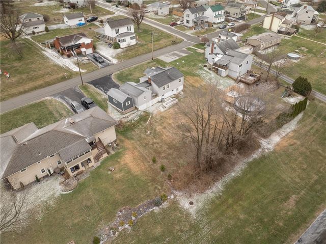 106 Kingston St, Unity Twp, PA 15650