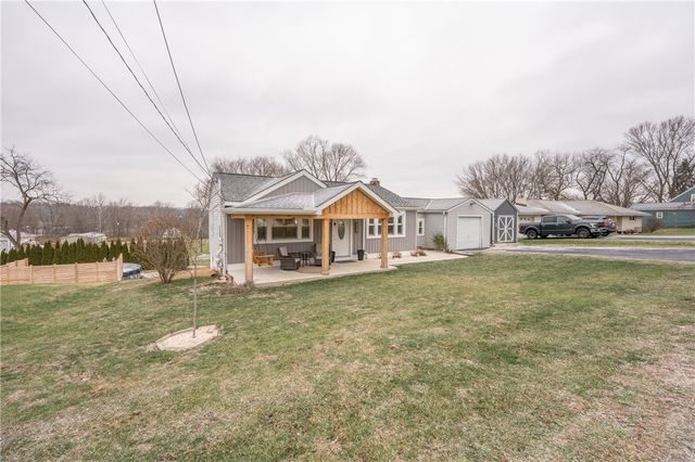 106 Kingston St, Unity Twp, PA 15650