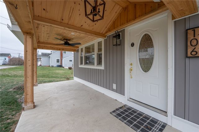 106 Kingston St, Unity Twp, PA 15650