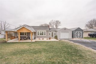 106 Kingston St, Unity Twp, PA 15650