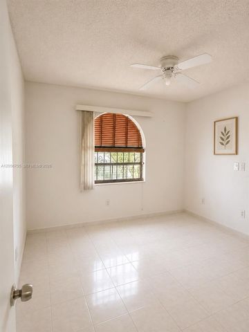 5941 W 20th Ln, Hialeah, FL 33016