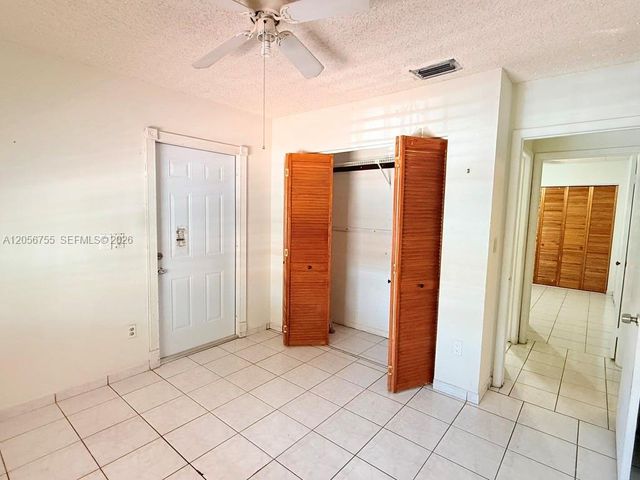 5941 W 20th Ln, Hialeah, FL 33016