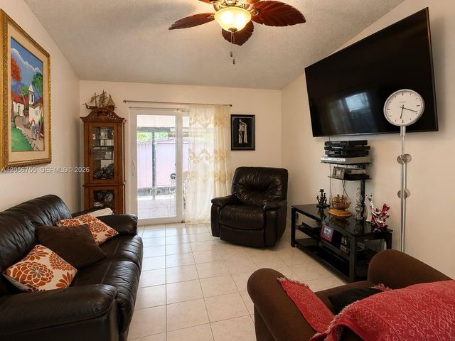 5941 W 20th Ln, Hialeah, FL 33016