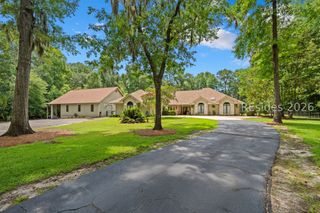 3 Pine Hill Ct, Bluffton, SC 29910