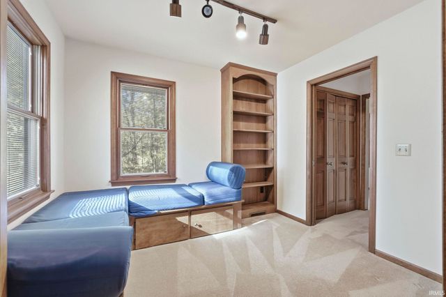 5720 Devils Hollow Road, Fort Wayne, IN 46814