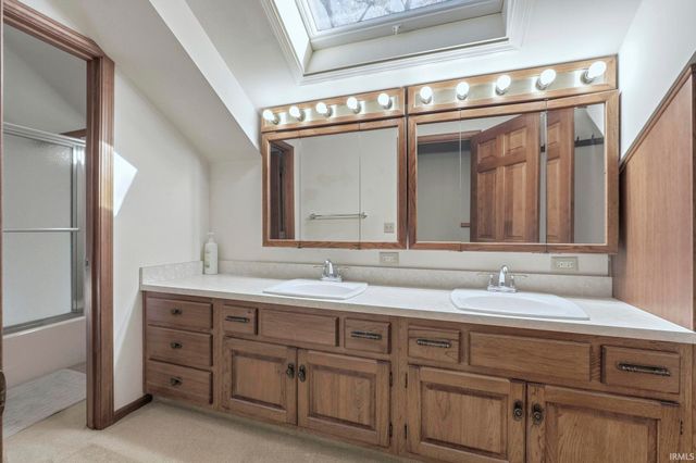 5720 Devils Hollow Road, Fort Wayne, IN 46814