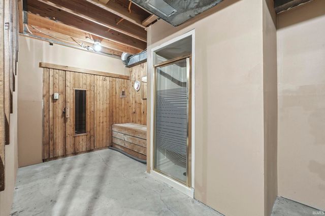 5720 Devils Hollow Road, Fort Wayne, IN 46814