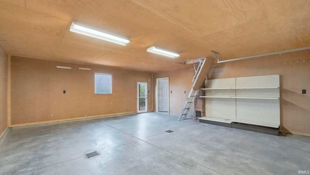 5720 Devils Hollow Road, Fort Wayne, IN 46814