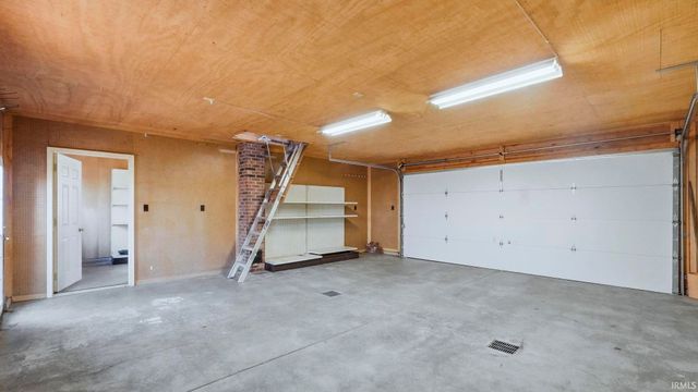 5720 Devils Hollow Road, Fort Wayne, IN 46814