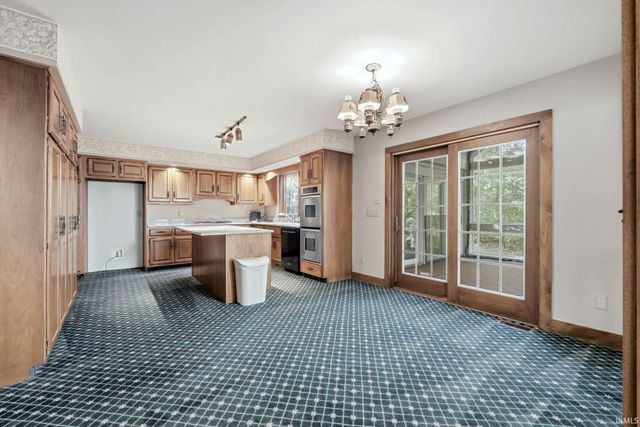 5720 Devils Hollow Road, Fort Wayne, IN 46814