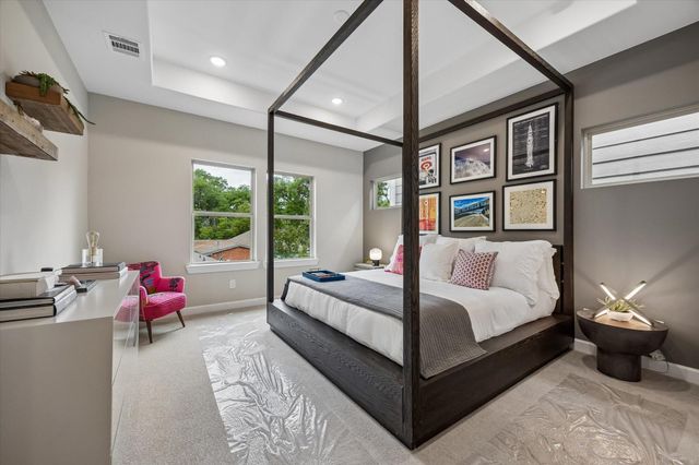 5214 Amber Sunrise Drive, Houston, TX 77018