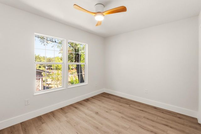 903 Potomac PATH, Austin, TX 78753