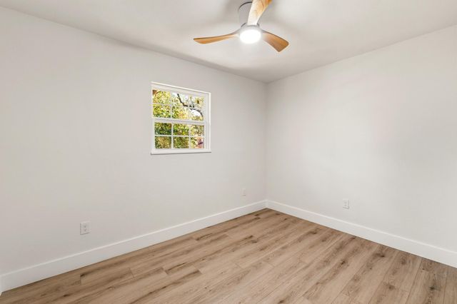 903 Potomac PATH, Austin, TX 78753
