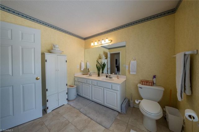 7060 ORCHARD PATH Drive, Clemmons, NC 27012