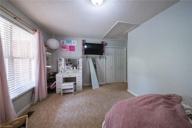 7060 ORCHARD PATH Drive, Clemmons, NC 27012