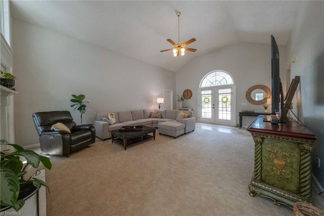 7060 ORCHARD PATH Drive, Clemmons, NC 27012