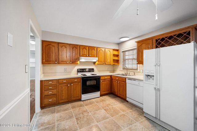 9806 Mary Dell Ln, Louisville, KY 40291