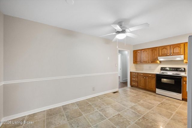 9806 Mary Dell Ln, Louisville, KY 40291