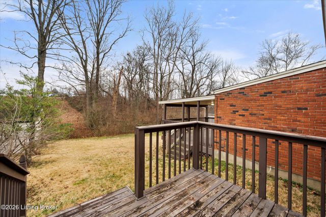 9806 Mary Dell Ln, Louisville, KY 40291