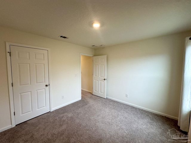 8727 Schooner Ln, Pensacola, FL 32507