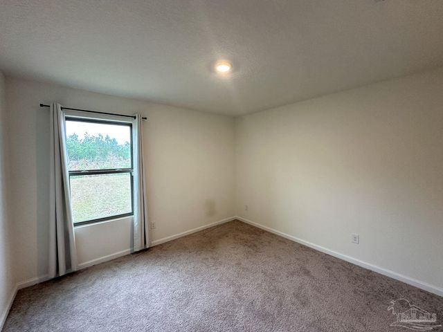 8727 Schooner Ln, Pensacola, FL 32507