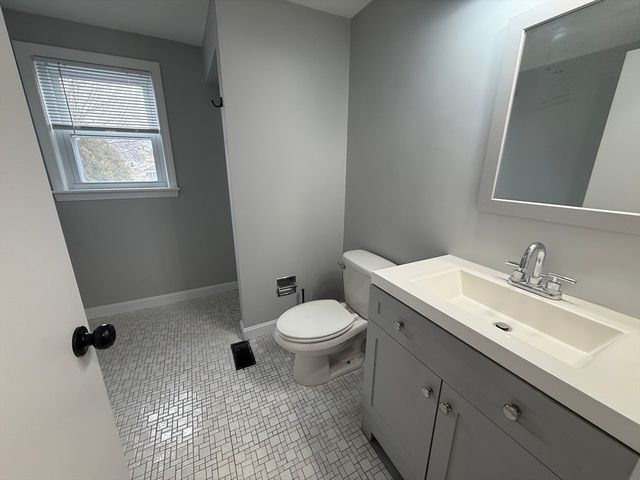 83 Taylor Street 2, Waltham, MA 02453