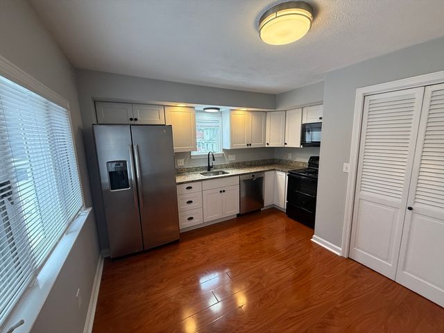 83 Taylor Street 2, Waltham, MA 02453