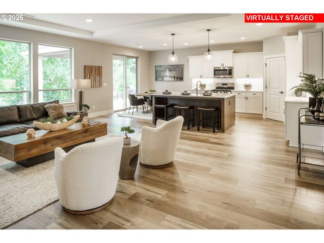 16116 SERRES FARMS Way, Oregon City, OR 97045