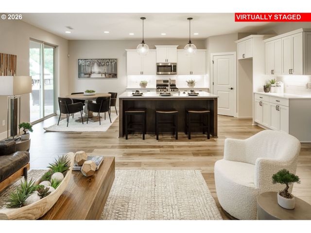 16116 SERRES FARMS Way, Oregon City, OR 97045