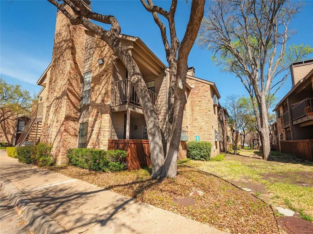 15221 Berry Trail 407, Dallas, TX 75248