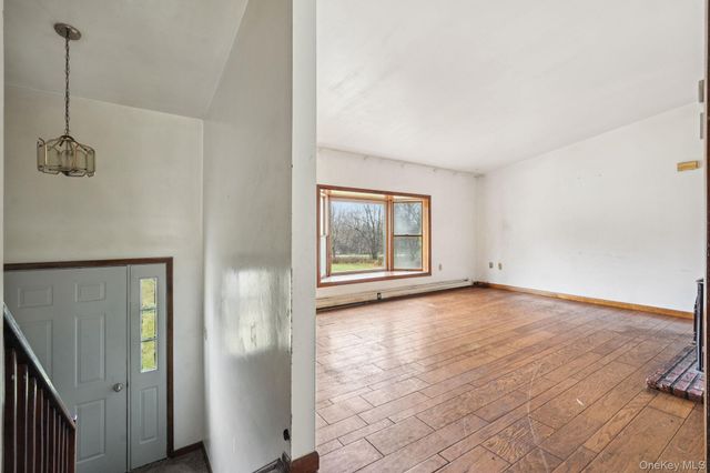 505 County Route 12, New Hampton, NY 10958