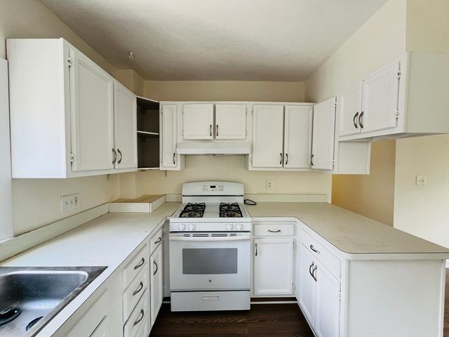 18 Appleton St 2A, Somerville, MA 02144