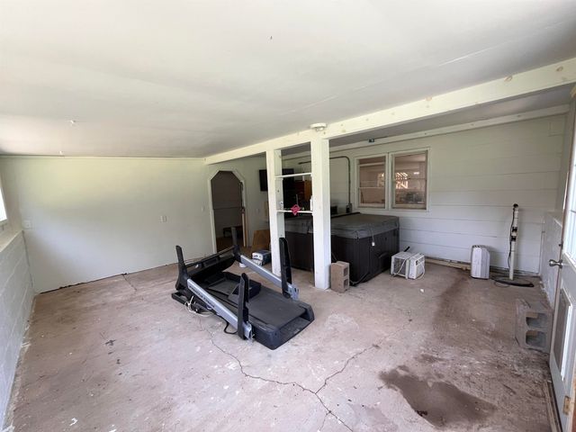 5845 N Leisure Road, Salina, KS 67401