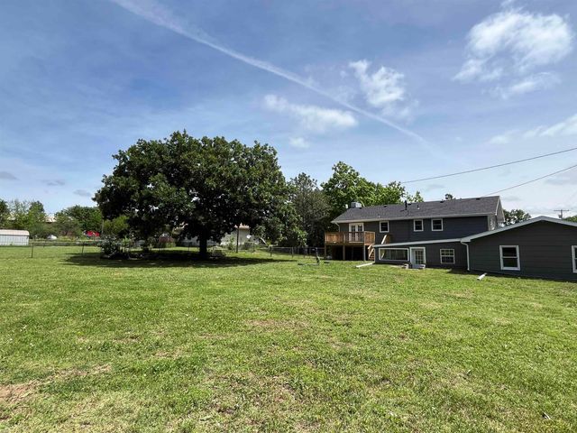 5845 N Leisure Road, Salina, KS 67401